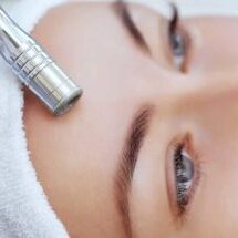 bigstock-The-Cosmetologist-Makes-The-Pr-231642415